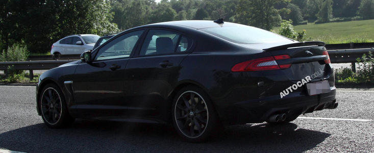 Jaguar XFR-S debuteaza la Salonul Auto de la Los Angeles Jaguar XFR-S debuteaza la Salonul Auto de la Los Angeles
