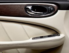 Jaguar XJ Portfolio 2009