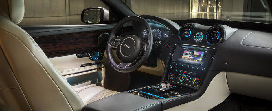 Jaguar XJ se reinnoieste pentru lupta cu Audi A8, BMW Seria 7 si Mercedes S-Class Jaguar XJ se reinnoieste pentru lupta cu Audi A8, BMW Seria 7 si Mercedes S-Class