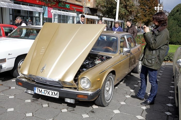 Jaguar XJ12