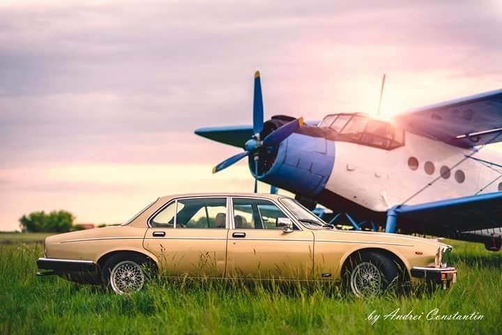 Jaguar XJ12