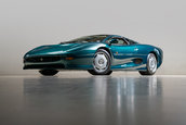 Jaguar XJ220 cu 26 de kilometri la bord