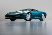 Jaguar XJ220 cu 26 de kilometri la bord