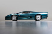 Jaguar XJ220 cu 26 de kilometri la bord