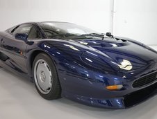 Jaguar XJ220 de vanzare