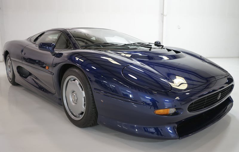 Jaguar XJ220 de vanzare