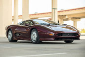 Jaguar XJ220 de vanzare