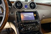Jaguar XJL Portfolio de vanza