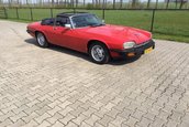Jaguar XJS decapotat