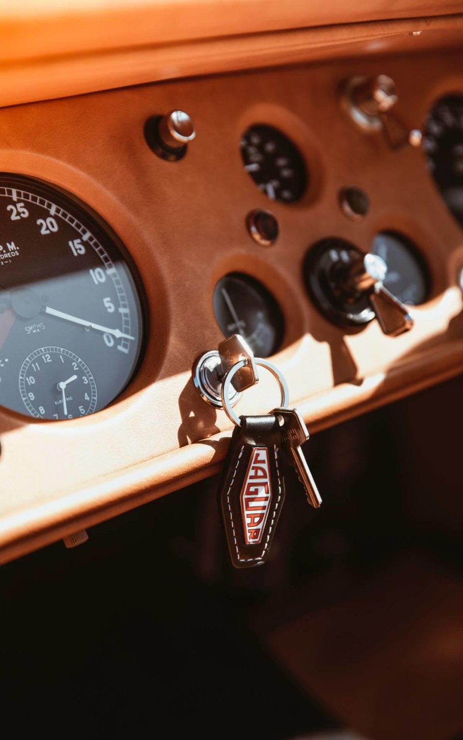 Jaguar XK120 restaurat