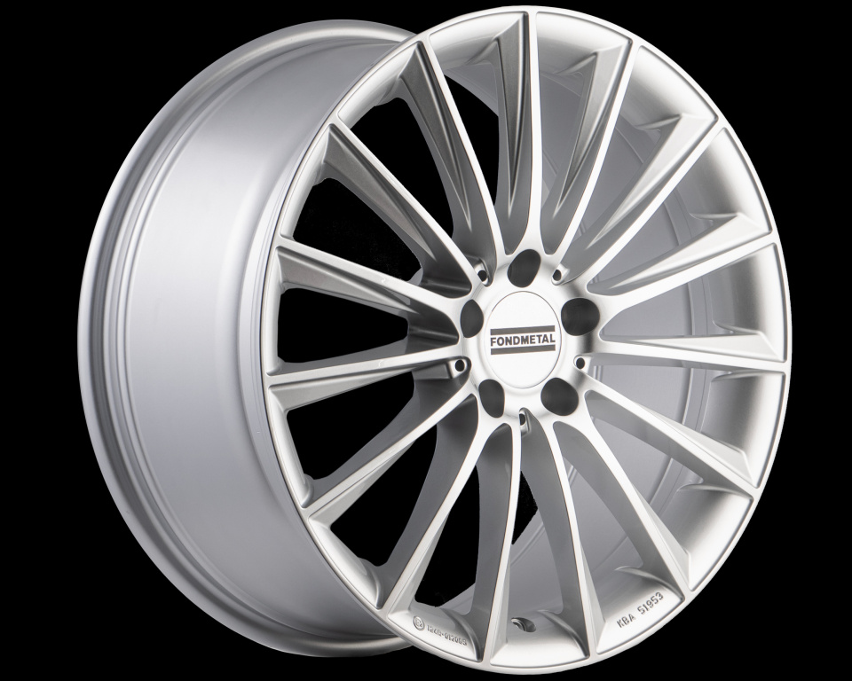 Janta aliaj FONDMETAL AIDON (FMI04) 8x18 5x114.3 ET35 GLOSSY SILVER