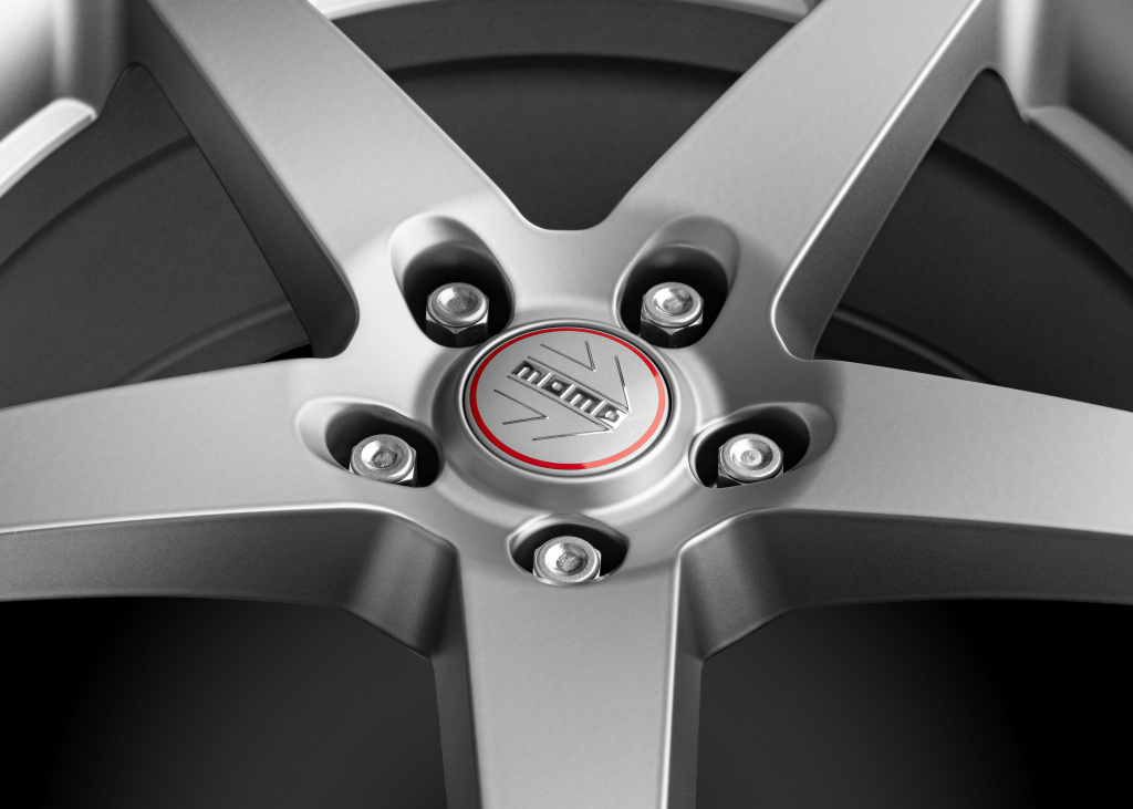 Janta aliaj MOMO FIVE 7x17 5x108 ET40 Titan-Silver
