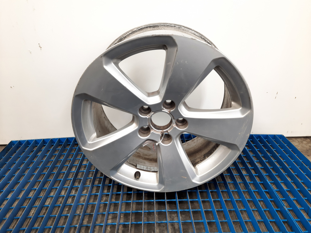 Janta aliaj R17, cod 8V0601025P, Audi A3 Sedan (8VS, 8VM) (idi:600570)