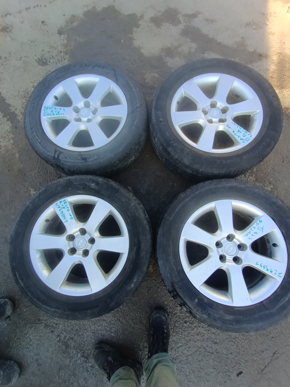 Janta Aliaj Set Hyundai Santa Fe 2 (Cm) 2005 > 2.2 Crdi 4X4 D4Eb Motorina R18 5X114.3 Anvelope Vara Anvelope Foarte Uzate