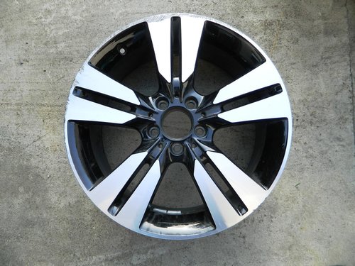 Janta Mercedes A B Classe CLA pe 18 cod A2464010402