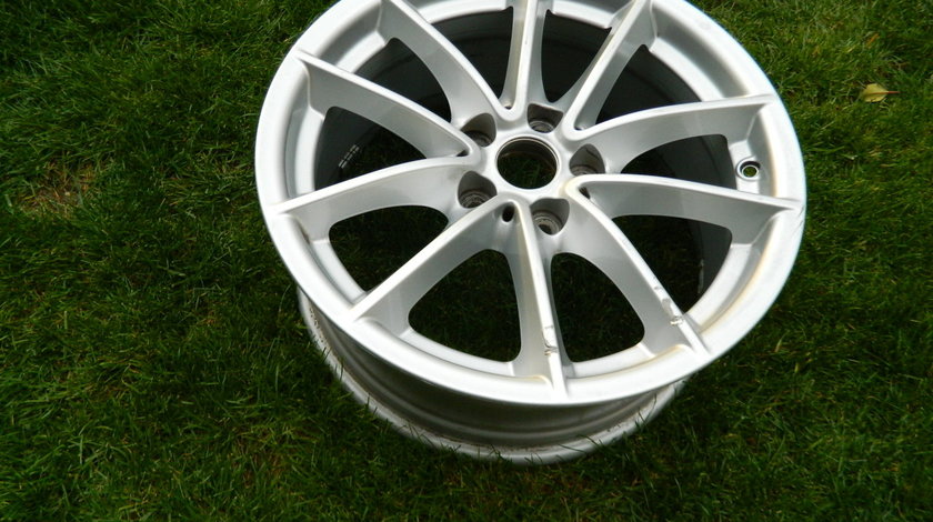 Janta pe 17 BMW G20, G21,G30,G31 cod 6868217