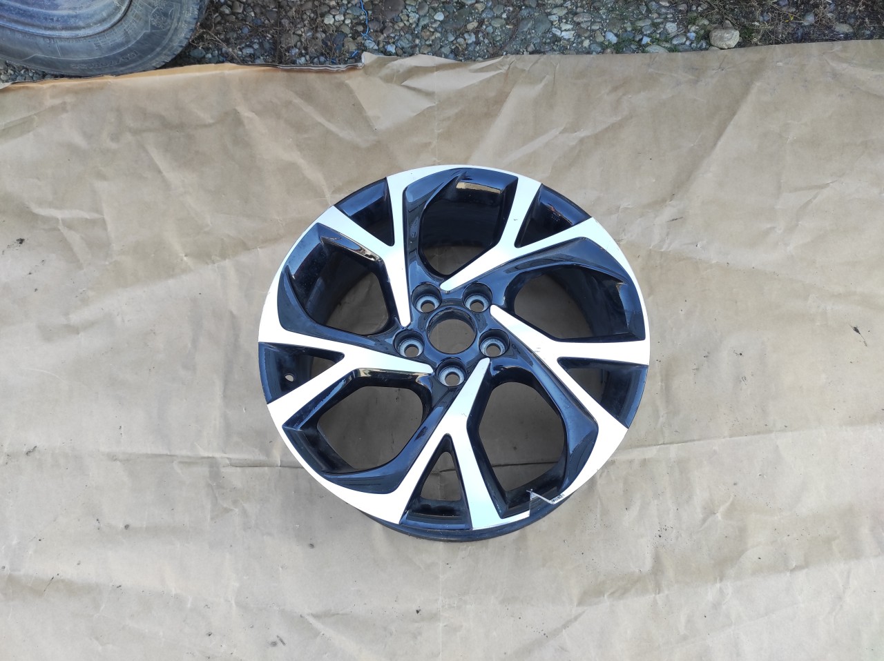 Janta Toyota CHR (2018-2022) R18 cod 42611-F4040