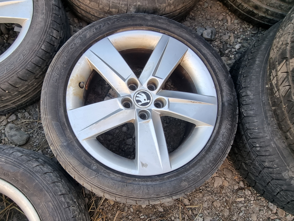 Jante 16 - 5 prezoane Skoda Fabia 3 2015, 215/45R16