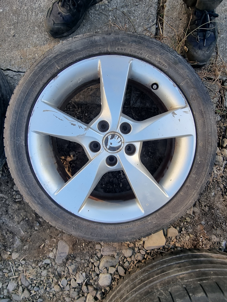Jante 16 - 5 prezoane Skoda RAPID 2015, 215/45R16