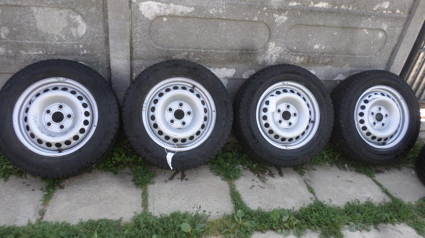 Jante 16 Tabla VW T5 Iarna 215 65 16 Continental