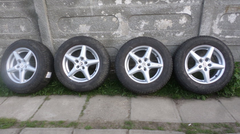Jante 16 VW T5 215 65 16 vara Michelin