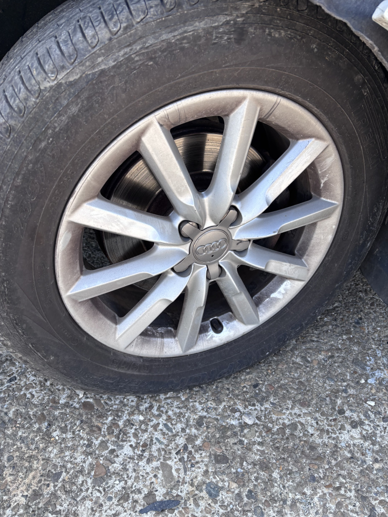 Jante 17 - 5 prezoane Audi Q3 2.0 Motorina 2011, 235/55R17