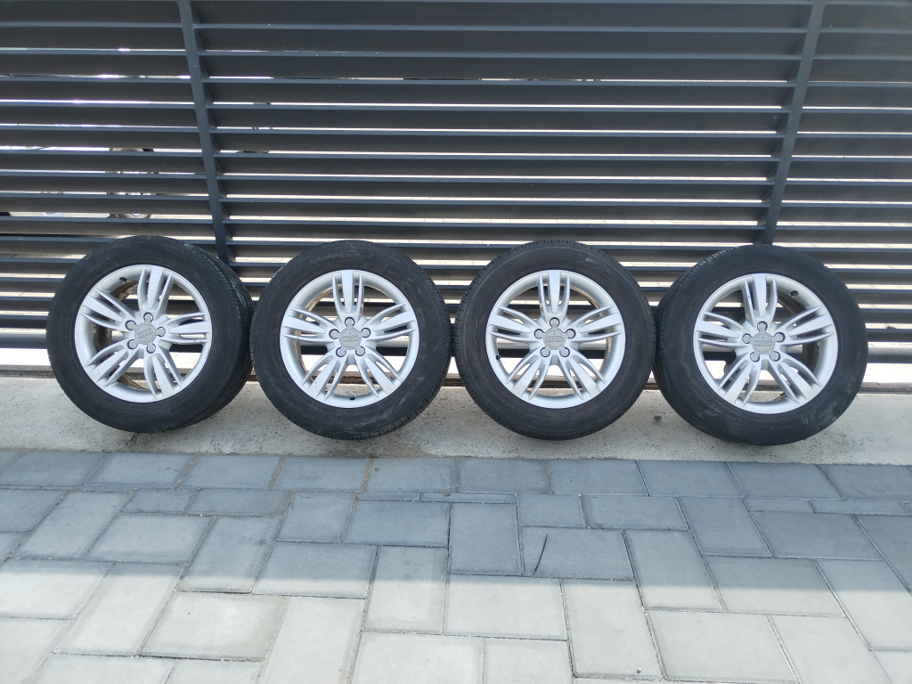 Jante 17 - 5 prezoane Audi Q3 (2011-2017) [8U] 2.0 Motorina 2012, ET43 / E-7.0JX17H2 / 235/55R17 / 8U0601025P