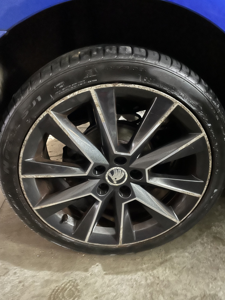 Jante 17 - 5 prezoane Skoda RAPID 1.6 Motorina 2017, 215/40R17