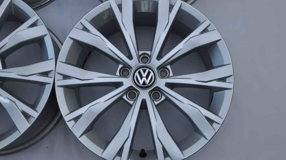 Jante 17 inch Originale VW Tiguan 1 2 5NA Passat B8 Arteon T-Roc CC Golf Sharan Touran Caddy EOS R17