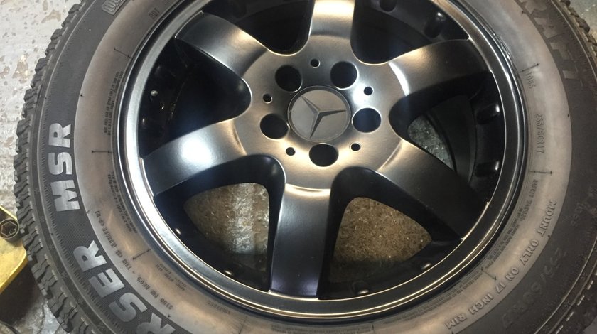 Jante '17 Mercedes ML cu anvelope iarna 255/60R17