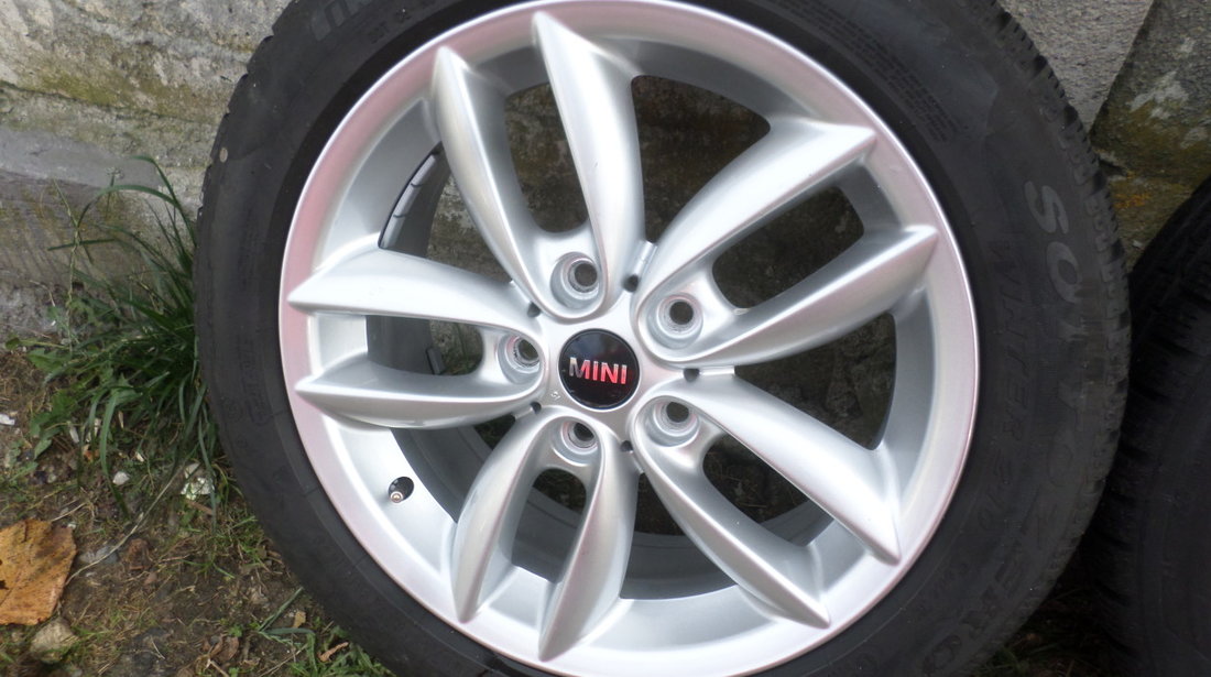 Jante 17 Mini Countriman  Mini Paceman Iarna 205 55  17 Pirelli Sottozero rft