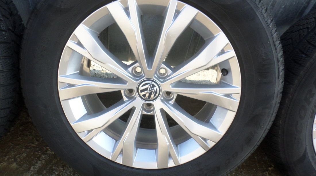 Jante 17  VW Tiguan Montana 215 65 17 Iarna Pirelli (seal inside)