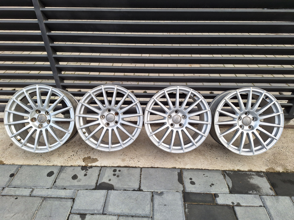 Jante 18 - 5 prezoane Audi A4 (2004-2008) [8EC, B7] 2.0 Motorina 2008, 8E0601025AT / 8JX18H2 / ET43 / SET 4 BUCĂȚI / 1 BUCATA SUDATA