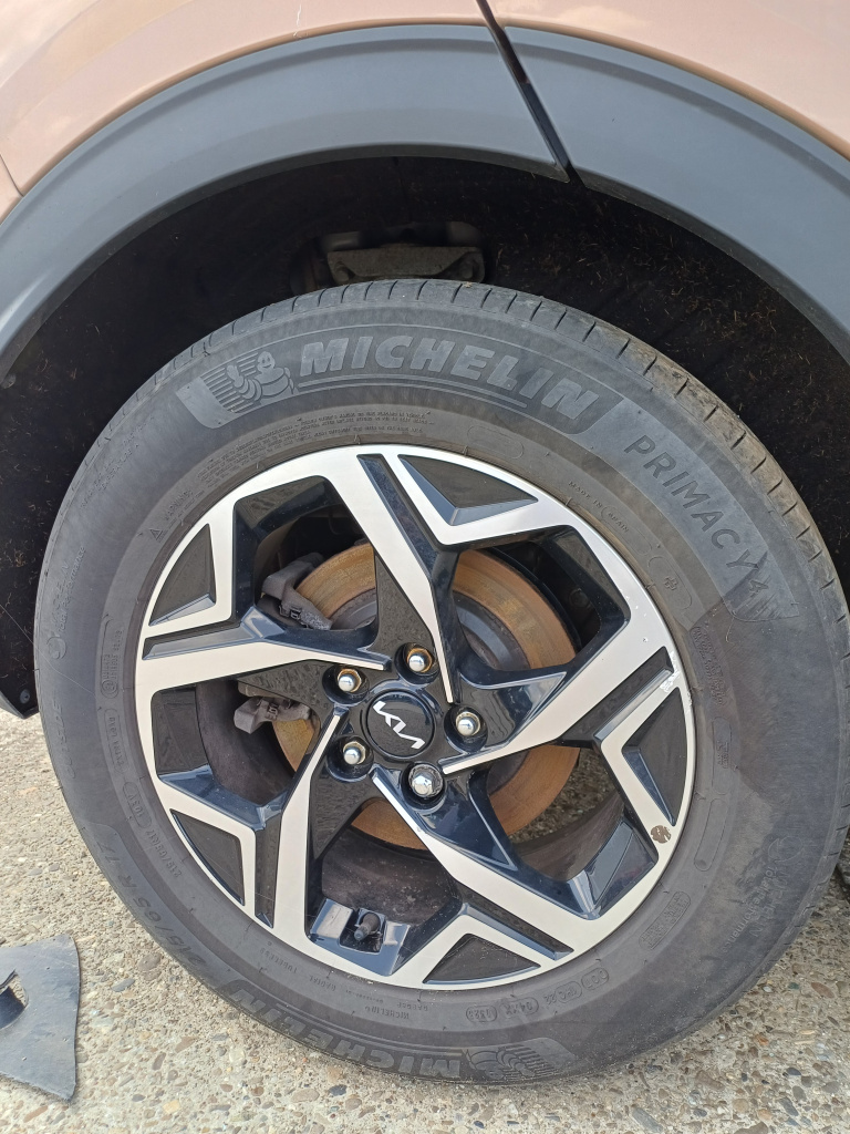 Jante 18 - 5 prezoane Kia Sportage 1.6 Benzina 2022, 215/65R17