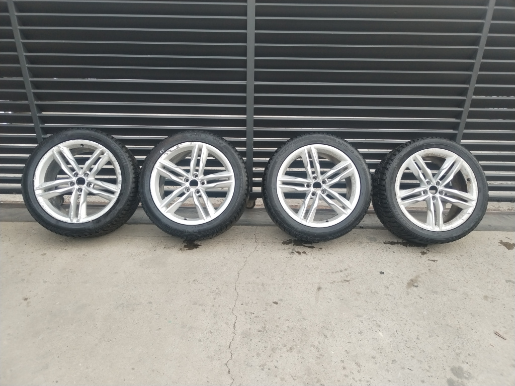 Jante 20 - 5 prezoane Audi A8 (2009-2017) [4H] D4 3.0 Motorina 2014, 265/45R20 / 4G8601025AC / 9JX20H2 / ET37