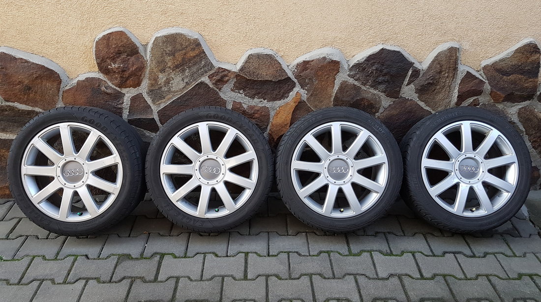 Jante aliaj 17" originale Audi S-Line cu anvelope de vara 225/45 R17