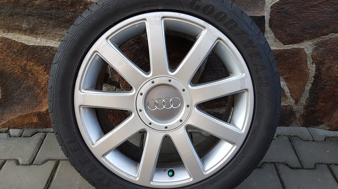 Jante aliaj 17" originale Audi S-Line cu anvelope de vara 225/45 R17