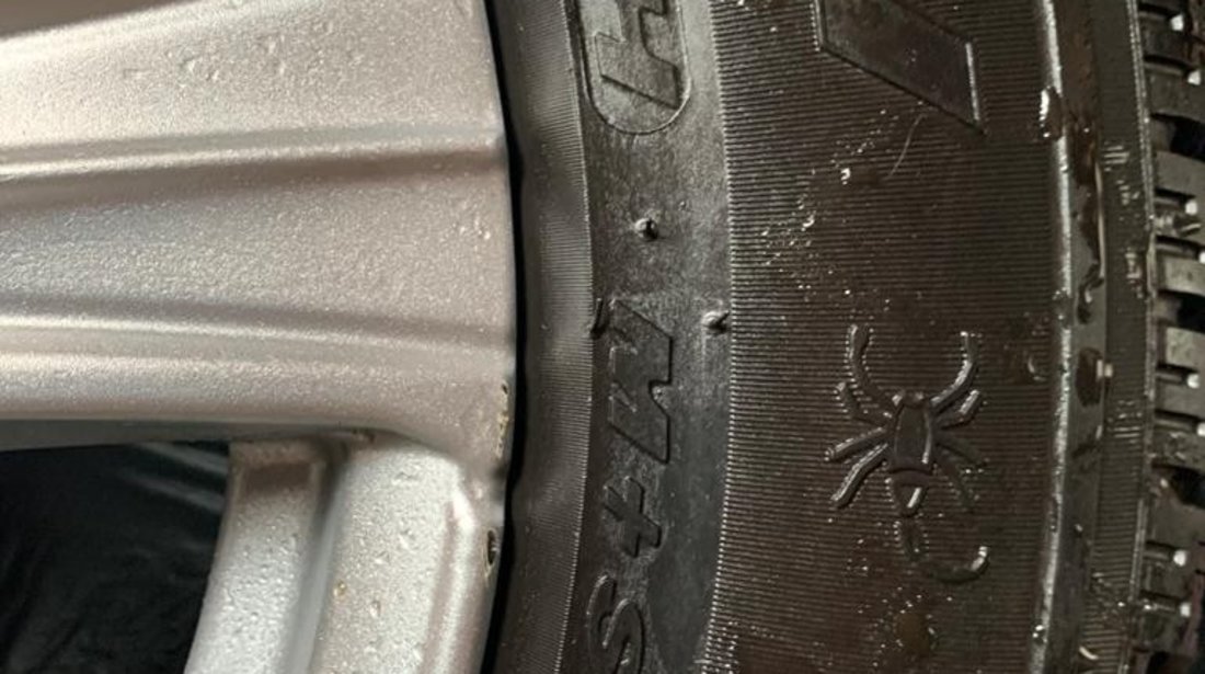 Jante aliaj 17" si cauciucuri iarna pirelli scorpion + cadou