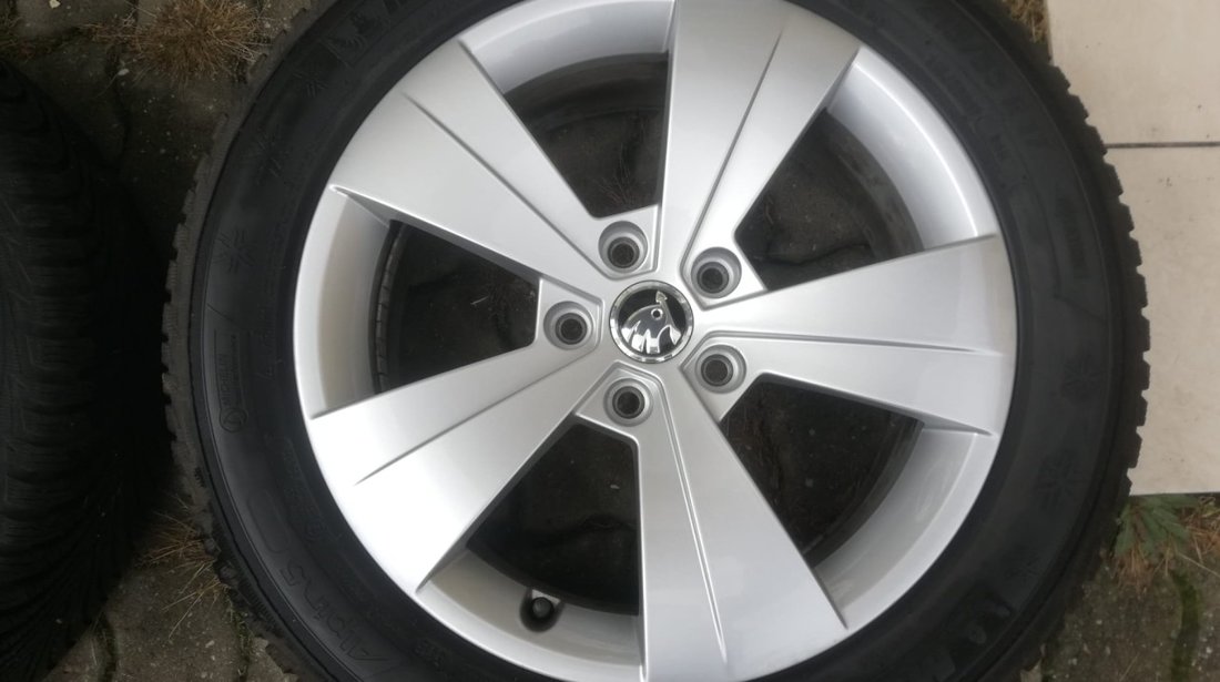 Jante aliaj 5x112 R17 originale Skoda Superb/anvelope iarna 215/55 R17 Michelin Alpin 5