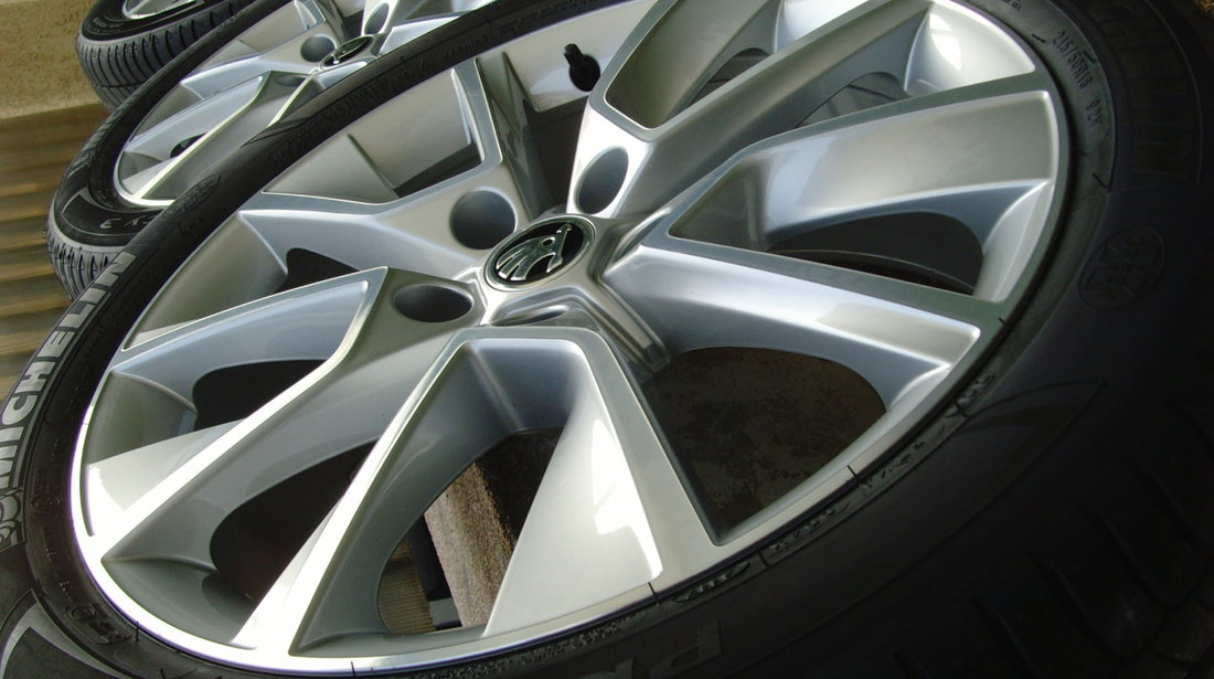 Define spoon thick Jante aliaj Noi 5x112 pe 18 originale Skoda Karoq,(Audi Q2,VW T-roc,Seat Arona)/215/50 R18 Michelin #52722287 Define spoon thick Jante aliaj Noi 5x112 pe 18 originale Skoda Karoq,(Audi Q2,VW T-roc,Seat Arona)/215/50 R18 Michelin #52722287