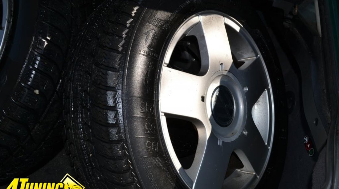 Jante aliaj originale VW 5x100 r 15 cu anvelope iarna ca noi