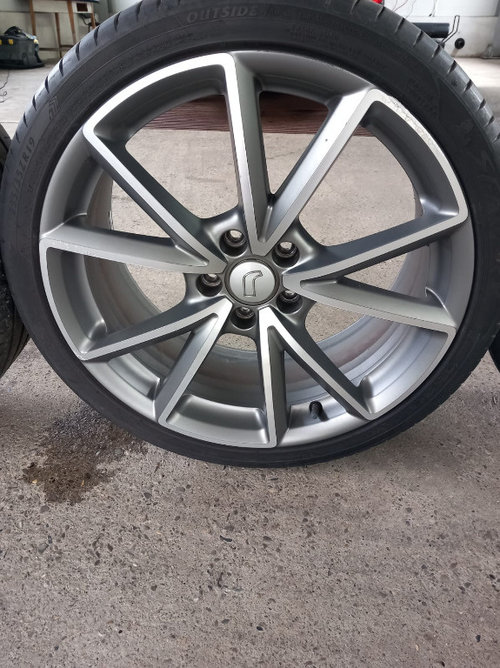 Jante aliaj R19 cod 8V0801025AT cu anvelope de vara 235/35R19 pentru Volkswagen Skoda Audi