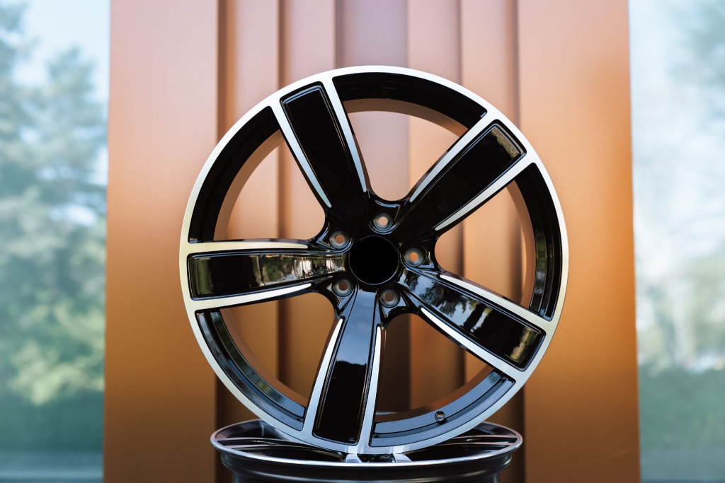 Jante auto R22 compatibil cu Porsche