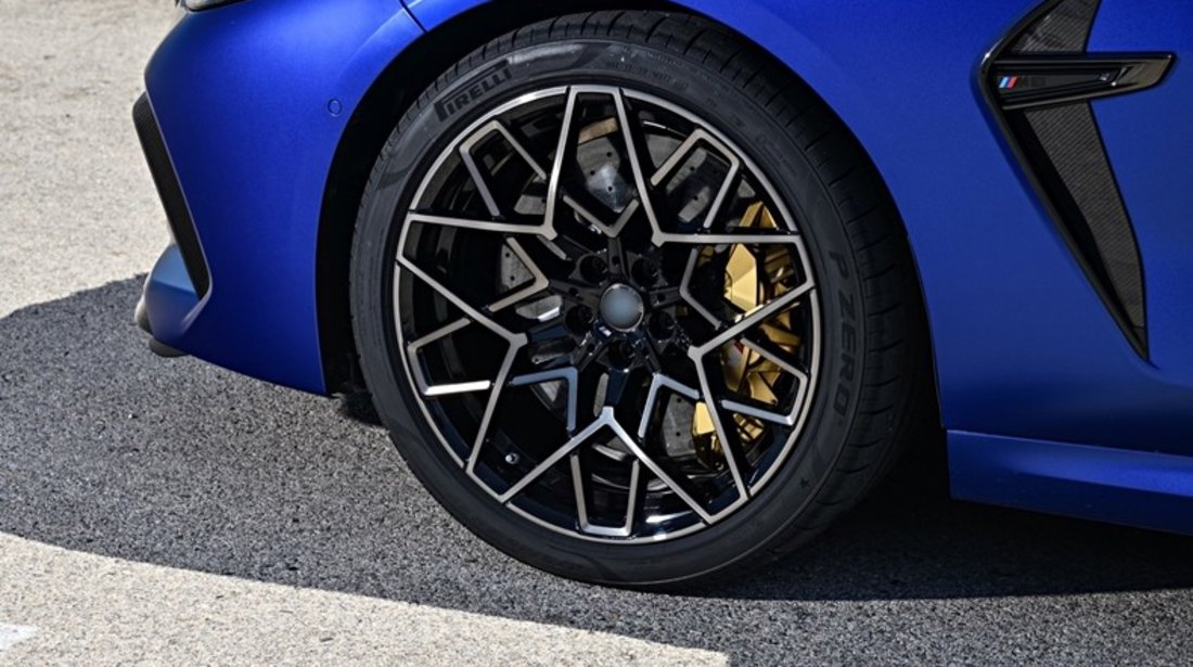 Jante BMW model M8 R19 inchi 5x120