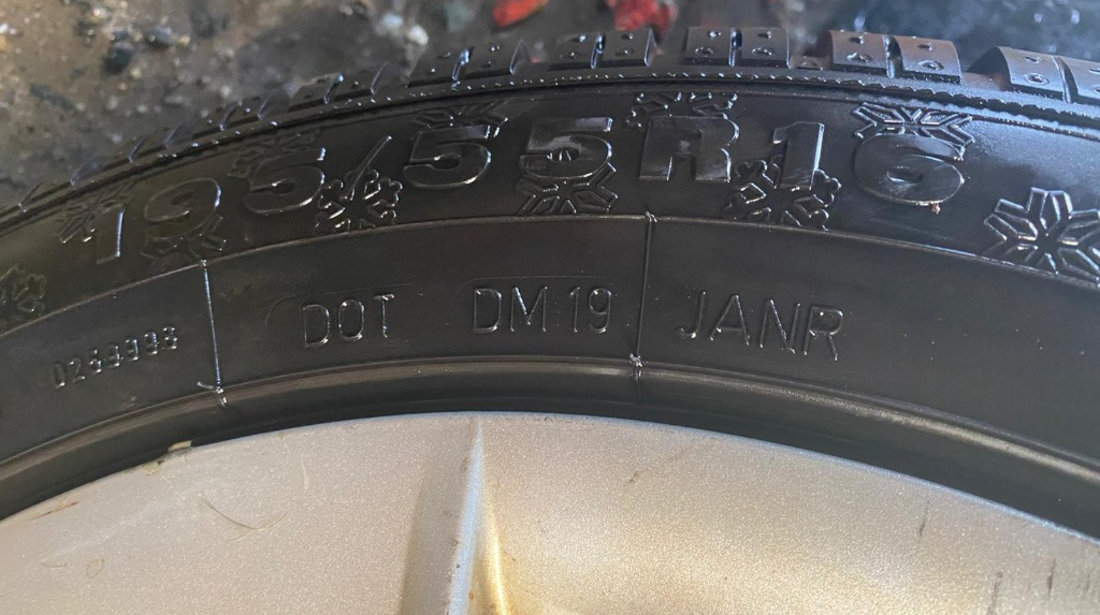 JANTE BMW SERIA 3/SERIA 1 CU ANVELOPE 195/55/R16 DOT DM19