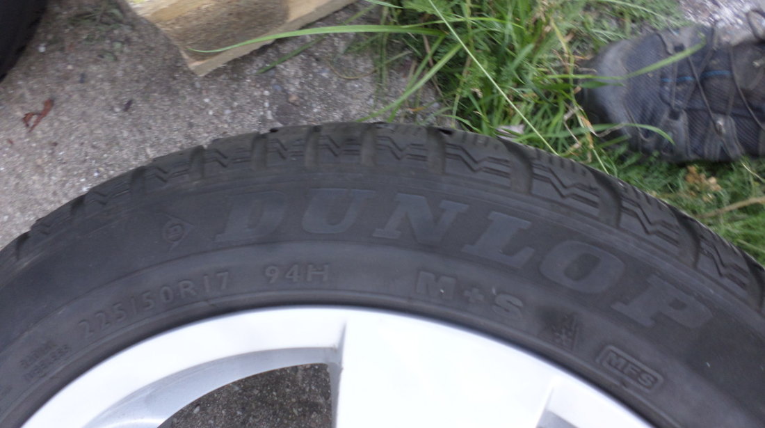 Jante BMW Seria 5 E60 E61 XD  Iarna 225 50 17 Dunlop