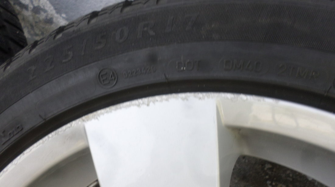 Jante BMW Seria 5 E60 E61 XD  Iarna 225 50 17 Dunlop