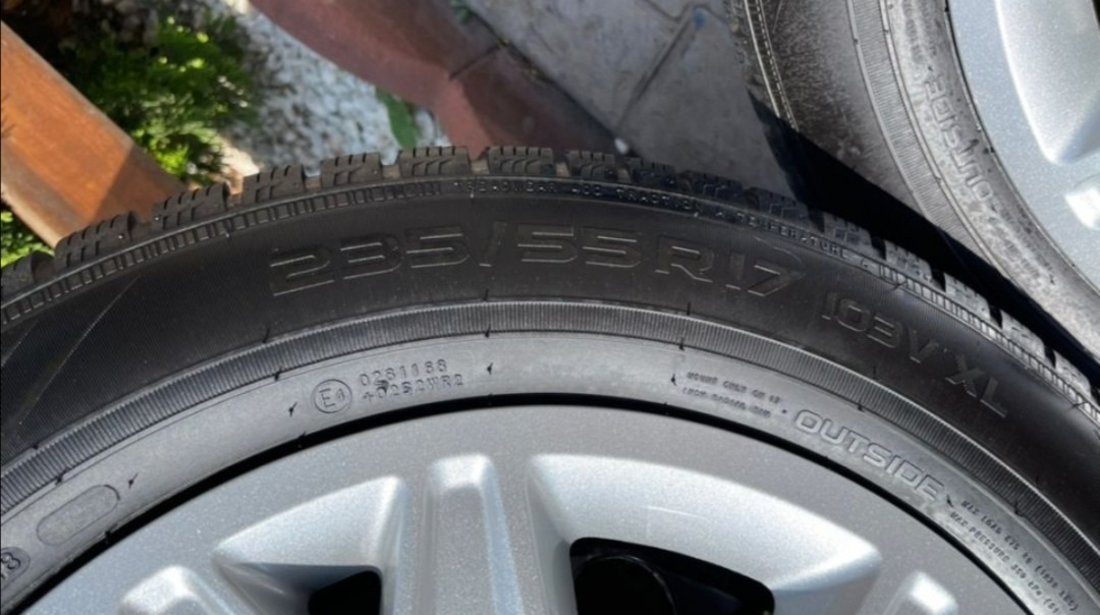 Jante Ford Kuga 17”, anvelope iarna Nokian ca noi, senzori presiune roata originali