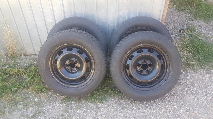 jante golf 4, bora, skoda, cu anvelope de iarna 195/65/15
