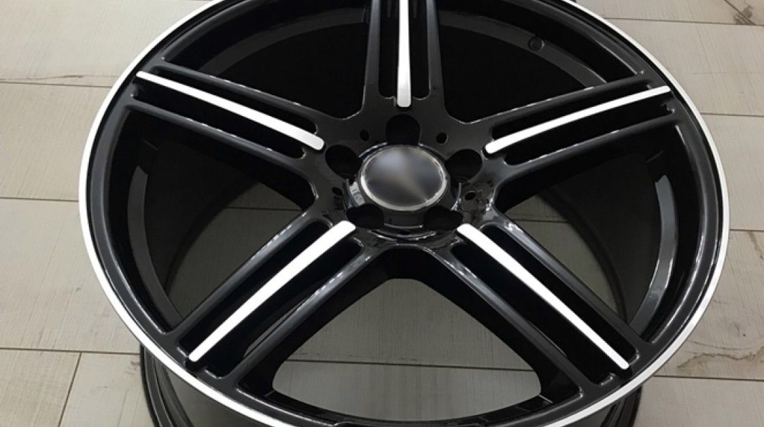 Jante Mercedes AMG noi, diametru R19 inchi 5x112